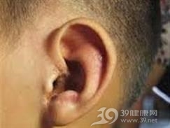 耳湿疹